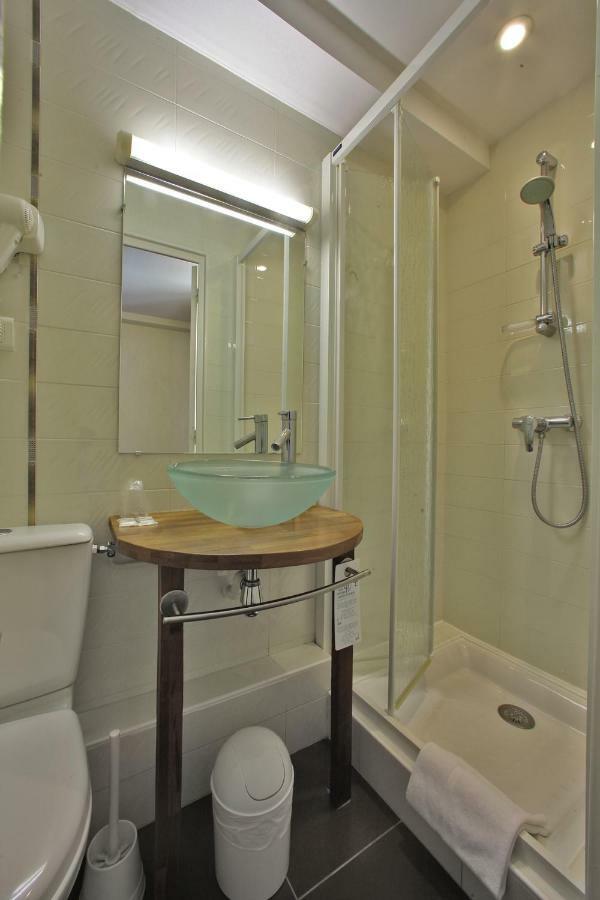 Hotel Le Madrigal ซาร์ลา-ลา-กาเนดา ภายนอก รูปภาพ